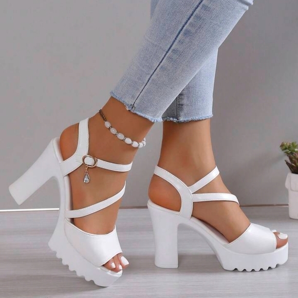 Chic White Platform Sandals - Picture 1 of 5